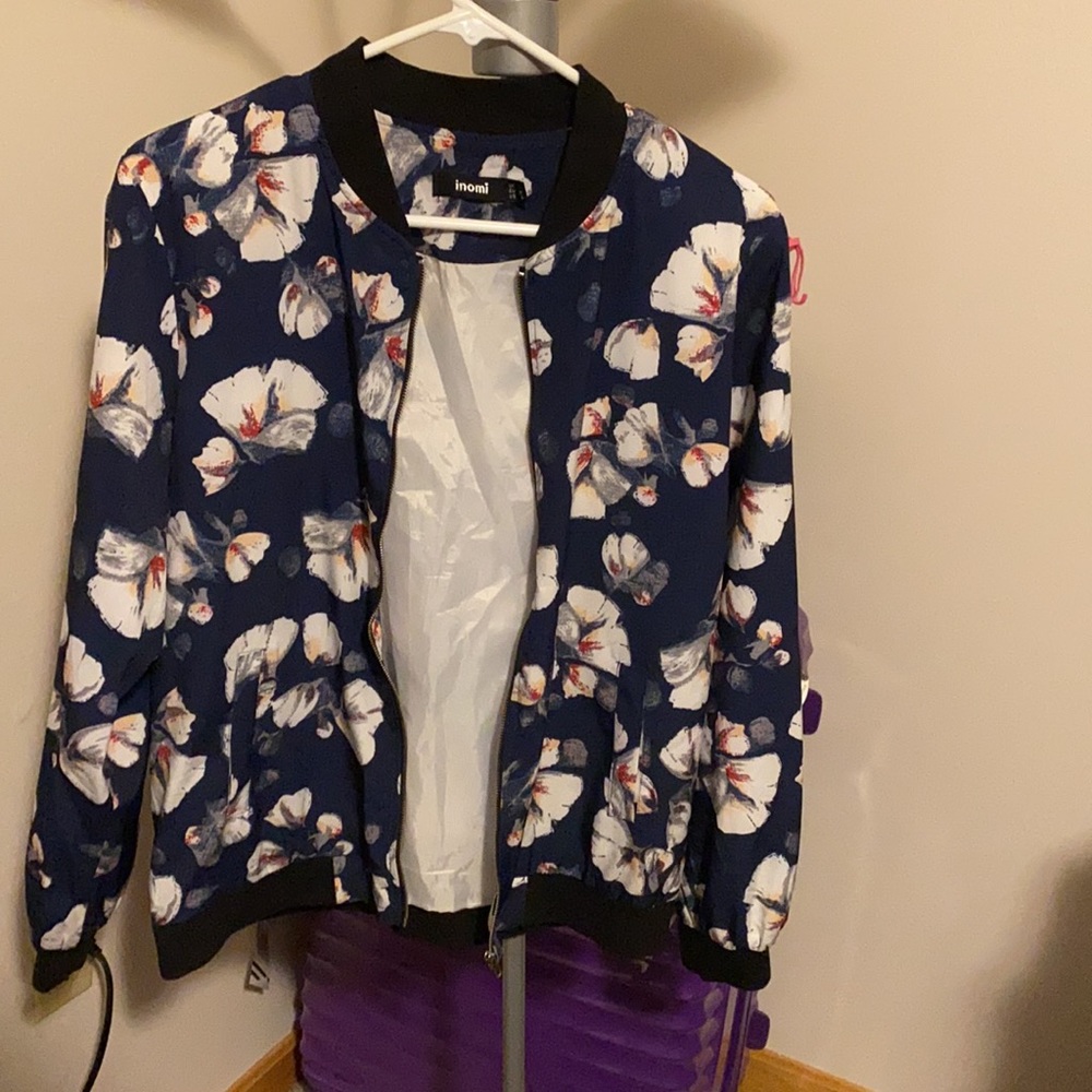 Brand new jacket - Picture 2 of 2